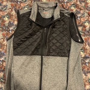 Men’s Adidas climaheat Golf vest Large